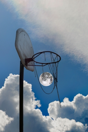 KangHee Kim, Untitled (Basketball Moon) 2022