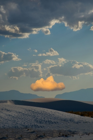 KangHee Kim, Untitled (Clouds in Desert) 2022,
