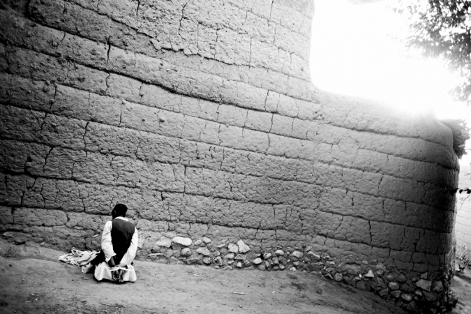 Paolo Pellegrin<br /> <em>A suspect is detained after DEA and Afghan interdiction troops stage an assault south east of Jalalabad, Afghanistan. May 2006</em><br /> Pigment ink print<br />20 x 24” &nbsp; &nbsp;Edition of 10 plus 2 APs<br /> 30 x 40” &nbsp; &nbsp;Edition of 5 plus 2 APs<br /> 48 x 70” &nbsp; &nbsp;Edition of 3 plus 2 APs